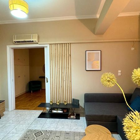 Cozy Home In Nea Smirni Атина Екстериор снимка
