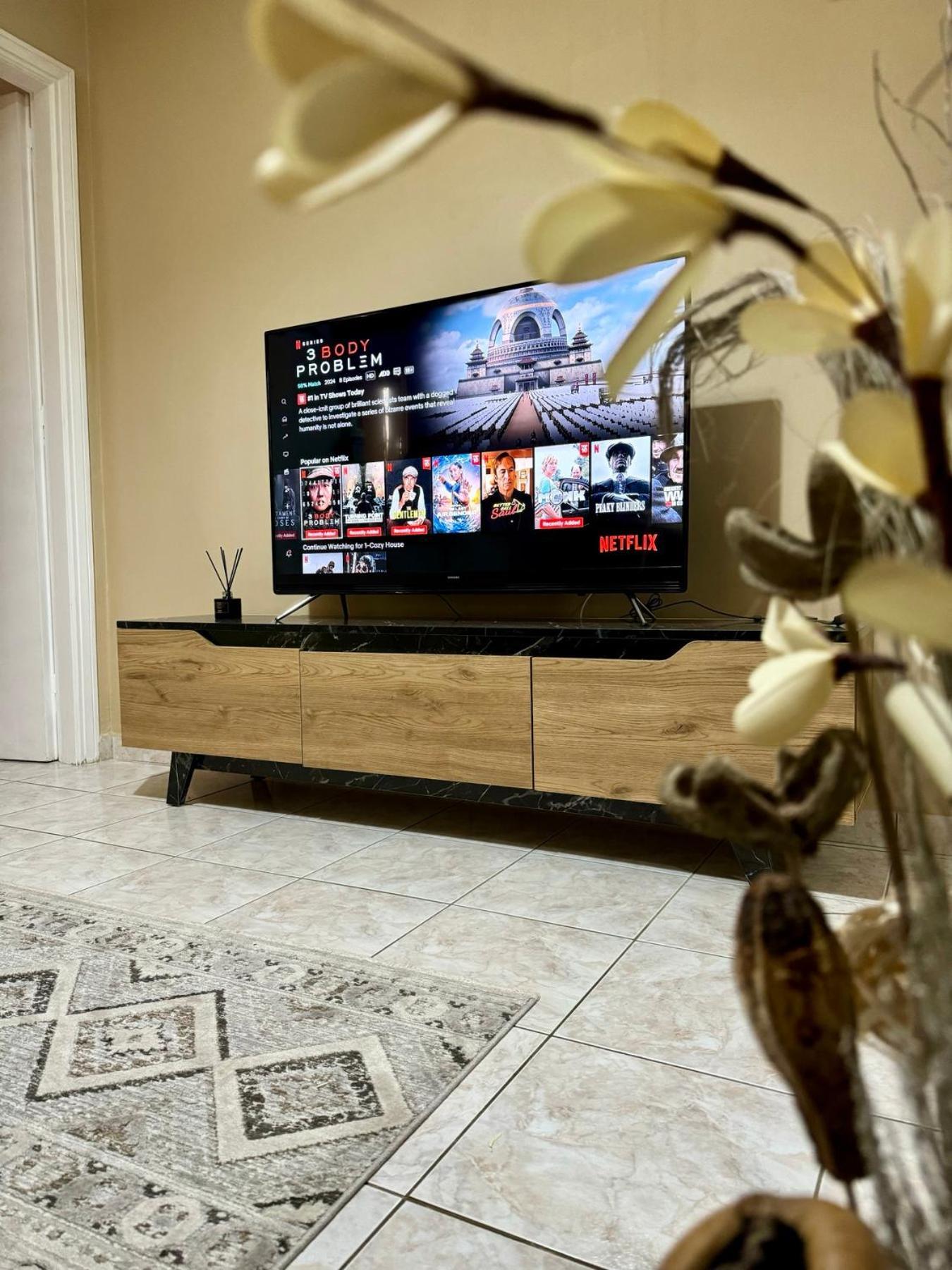 Cozy Home In Nea Smirni Атина Екстериор снимка
