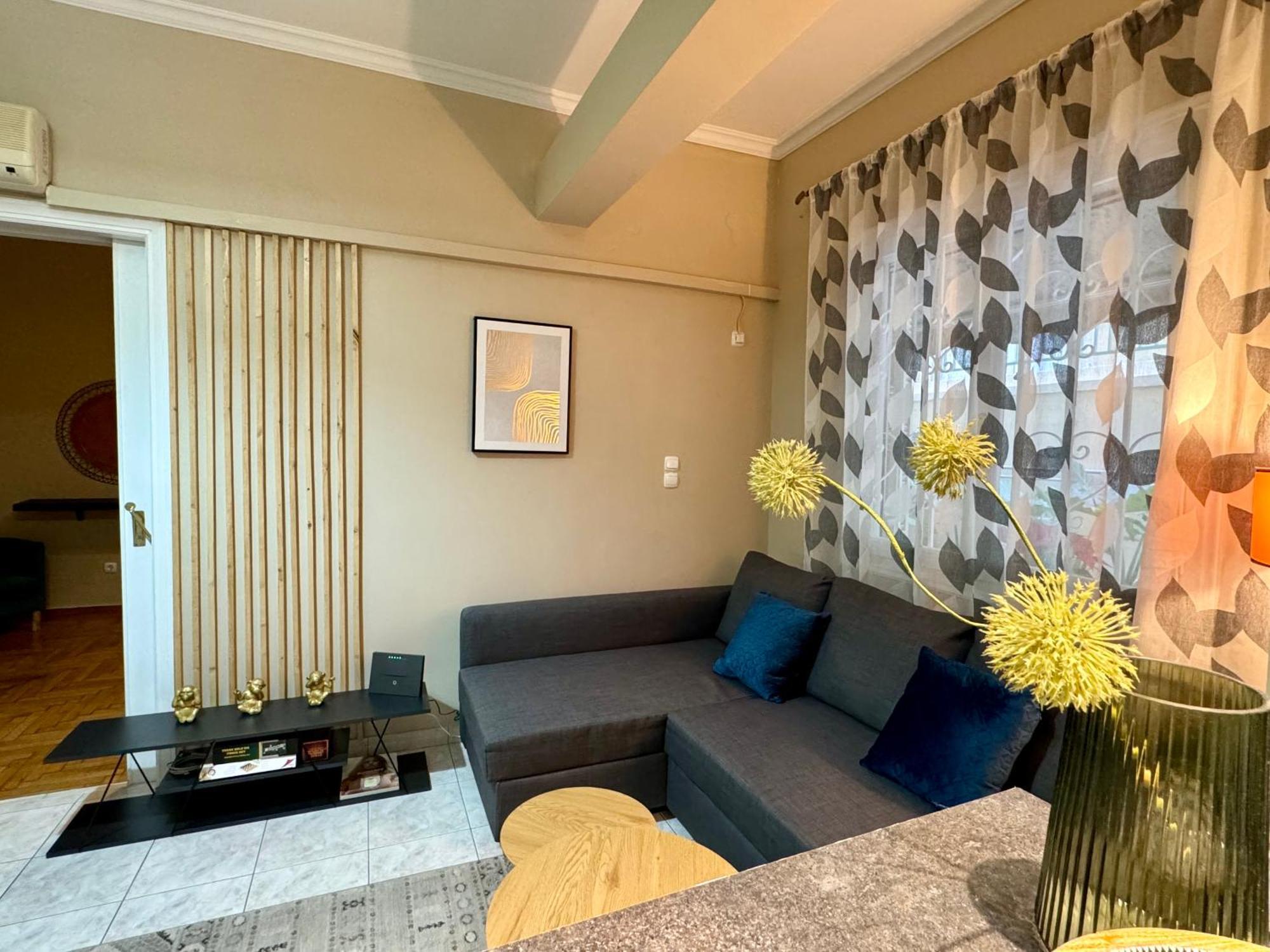 Cozy Home In Nea Smirni Атина Екстериор снимка