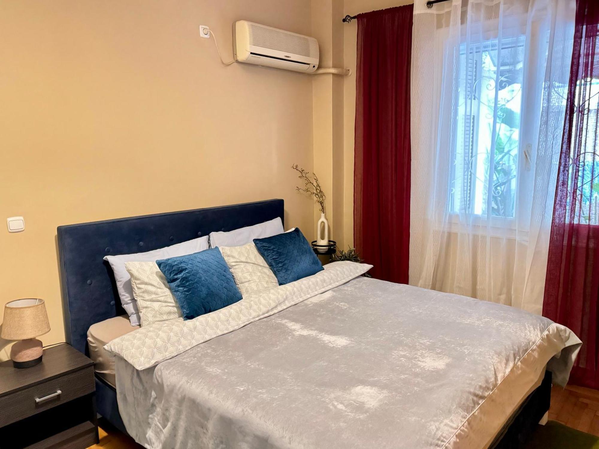 Cozy Home In Nea Smirni Атина Екстериор снимка